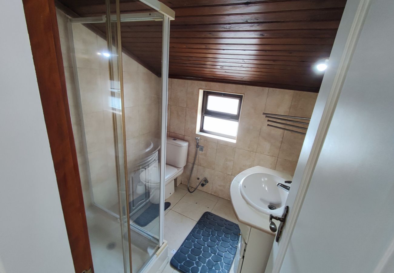 Apartment in Alenquer - Lisboa, Apartamento T3 no Alojamento Santa Catarina - O seu refúgio no coração de Alenquer