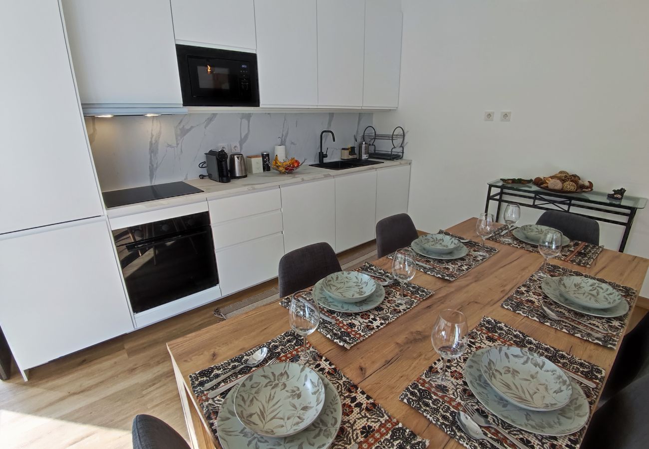 Rent by room in Alenquer - Guest House Alojamento Santa Catarina Suite 4 - O seu refúgio no coração de Alenquer