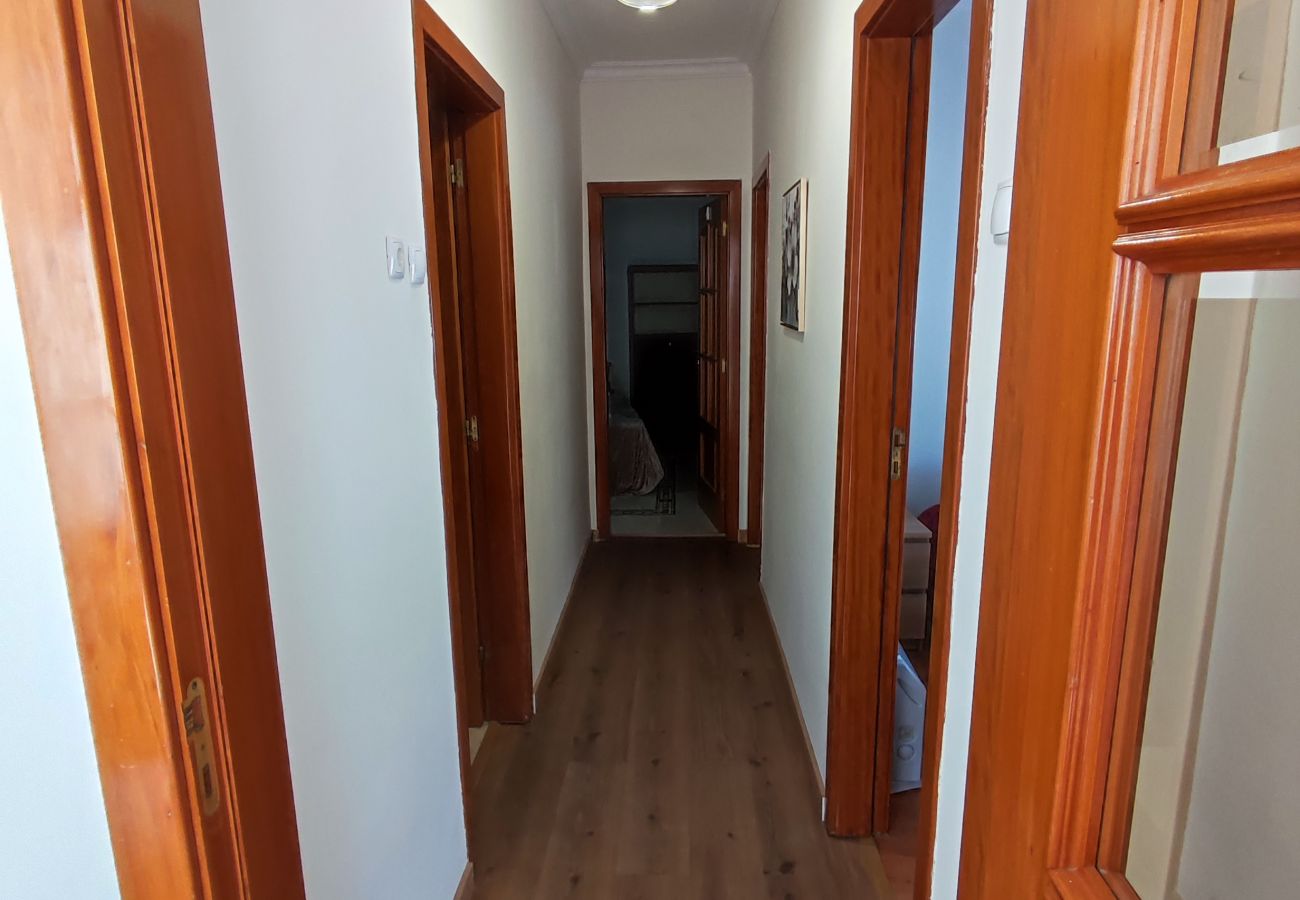 Rent by room in Alenquer - Guest House Alojamento Santa Catarina Suite 4 - O seu refúgio no coração de Alenquer