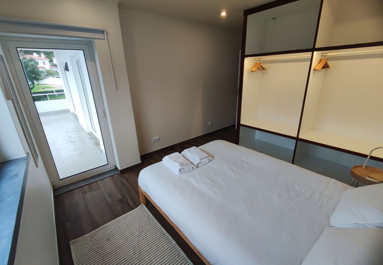 Apartment in Alcabideche - Cascais, Refúgio familiar em apartamento T2 com vista mar, Malveira da Serra, Cascais