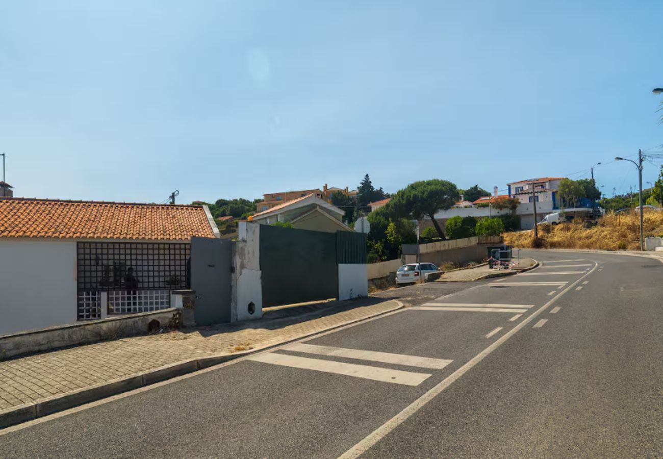 Apartment in Alcabideche - Cascais, Refúgio familiar em apartamento T2 com vista mar, Malveira da Serra, Cascais