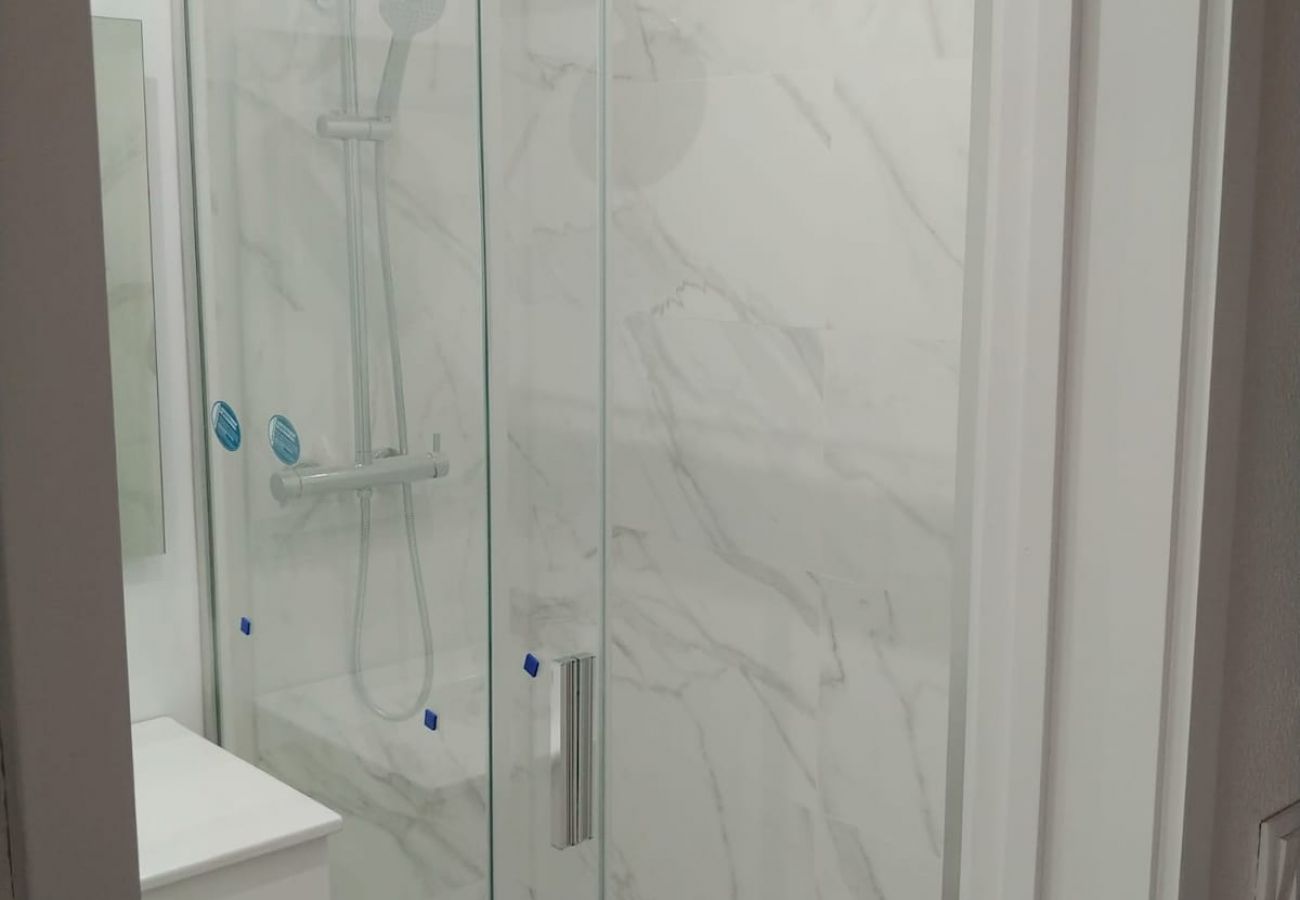 Appartement à Funchal - Madeira, apartamento de 3 quartos com vista mar no Funchal, ilha da Madeira