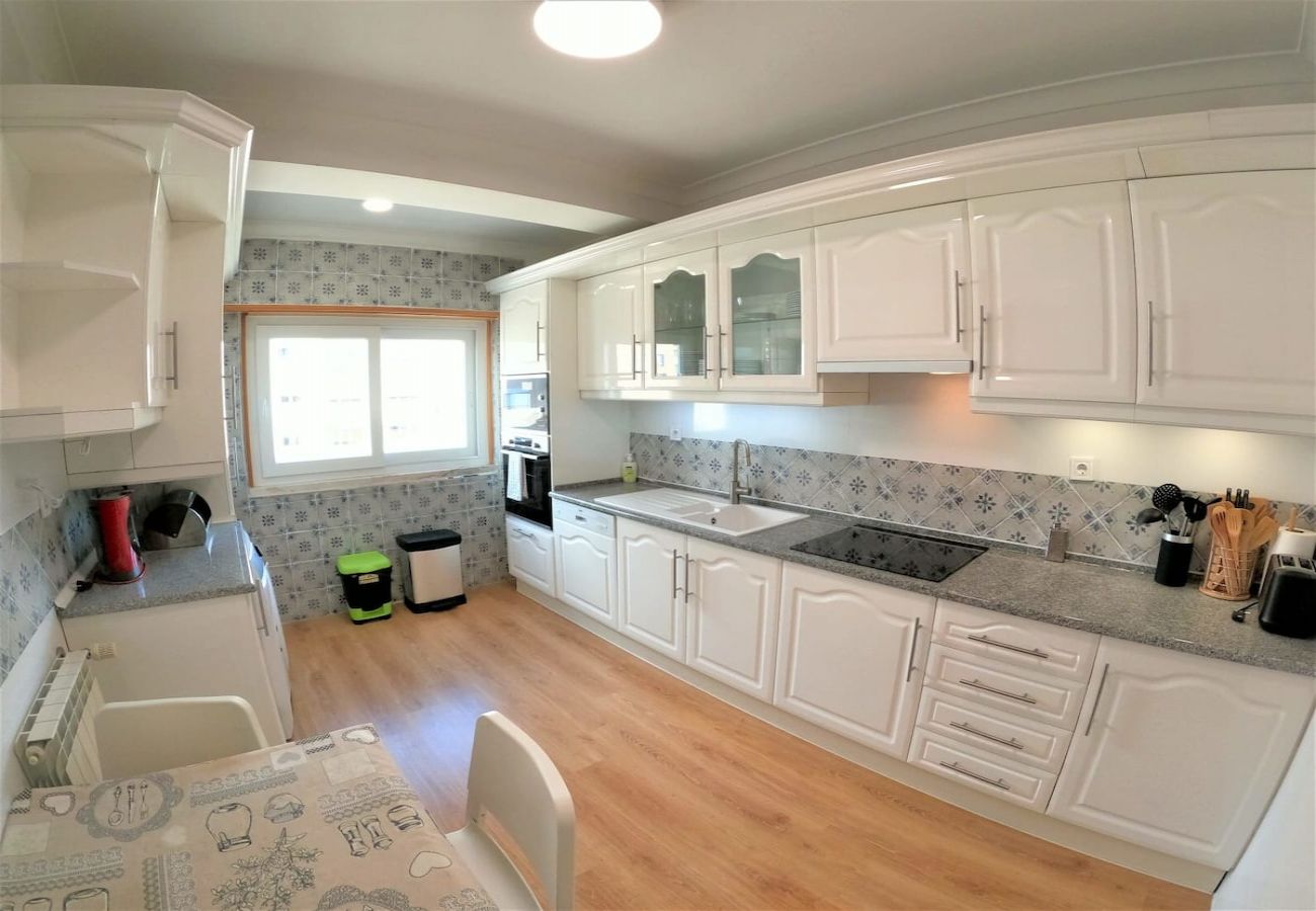 Appartement à Carnaxide - Carnaxide, apartamento T1 moderno c/ varanda em Carnaxide, Oeiras, Lisboa