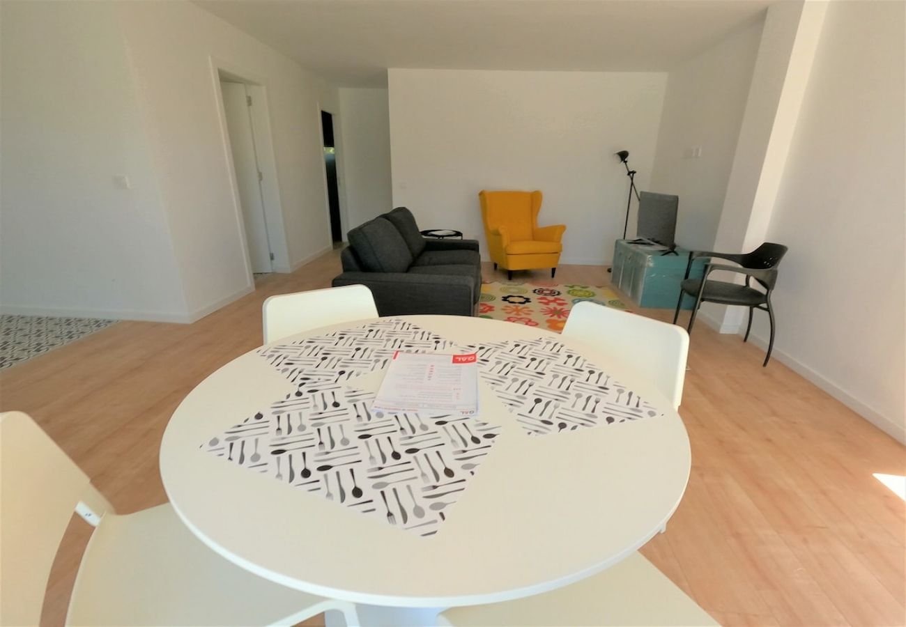 Appartement à Charneca de Caparica - Caparica, apartamento T2 c/ piscina, Charneca de Caparica, Lisboa