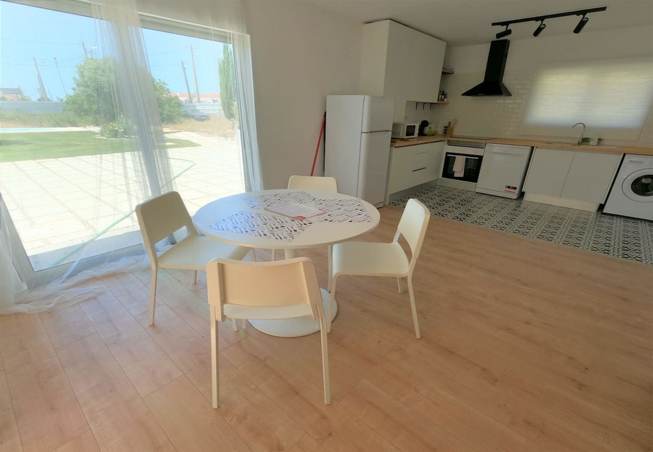 Appartement à Charneca de Caparica - Caparica, apartamento T2 c/ piscina, Charneca de Caparica, Lisboa