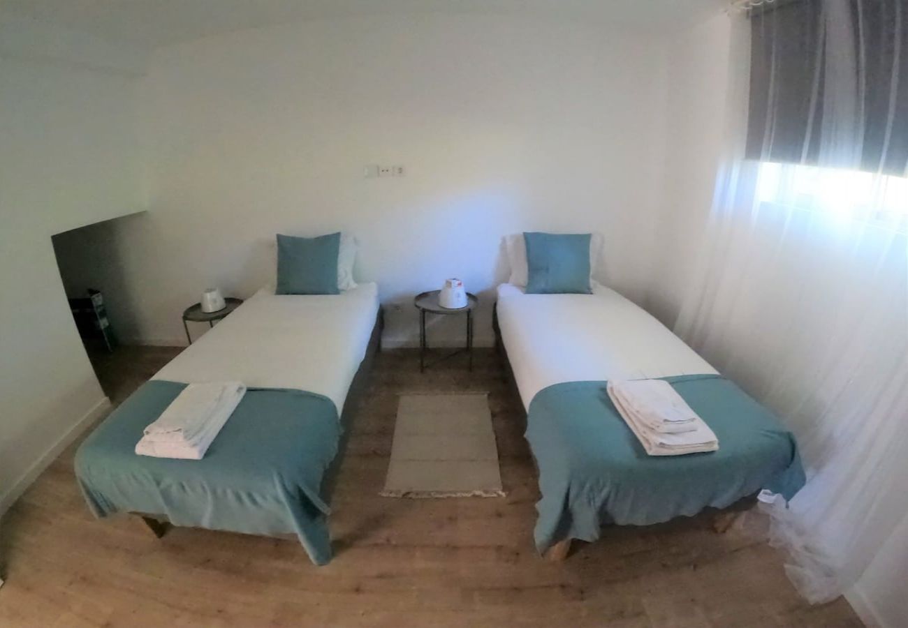 Appartement à Charneca de Caparica - Caparica, apartamento T2 c/ piscina, Charneca de Caparica, Lisboa
