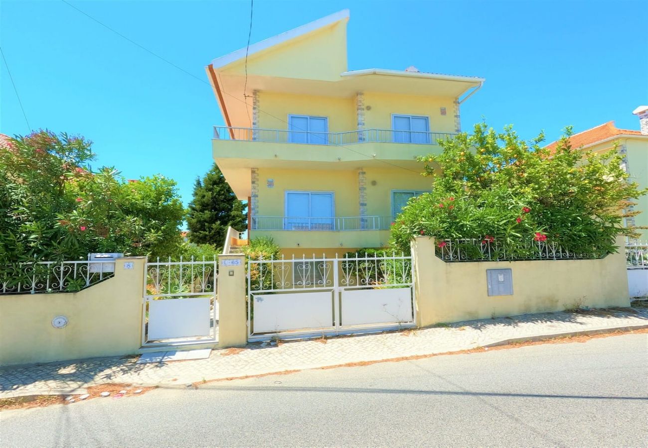 Appartement à Charneca de Caparica - Caparica, apartamento T2 c/ piscina, Charneca de Caparica, Lisboa