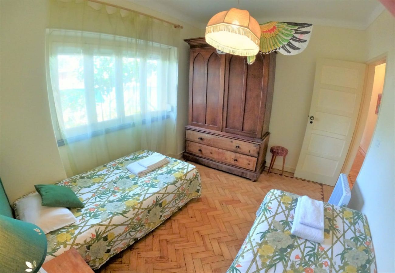 Maison à Colares - Sintra, casa térrea V4 com amplo jardim em Colares, Sintra