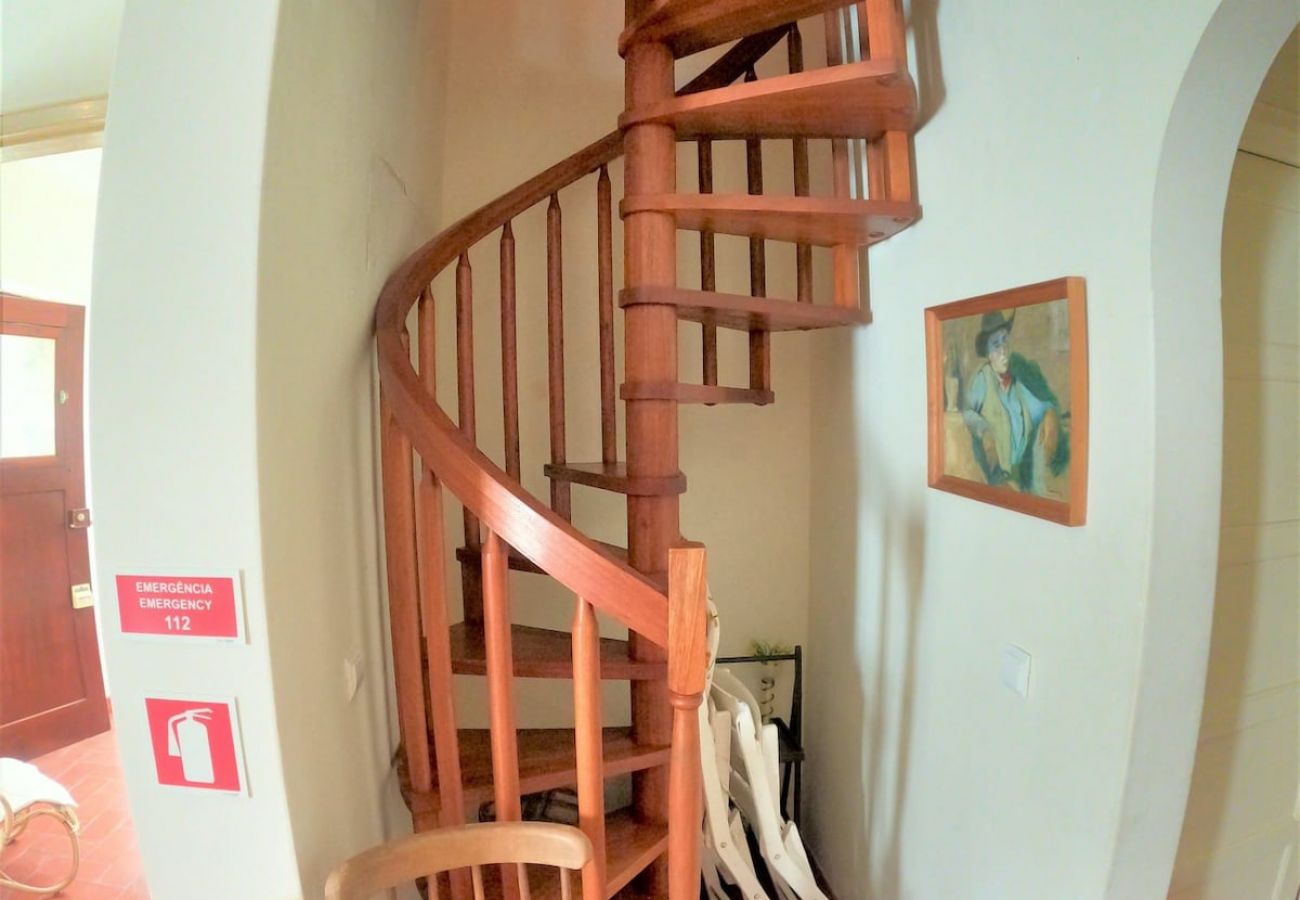 Maison à Colares - Sintra, casa térrea V4 com amplo jardim em Colares, Sintra