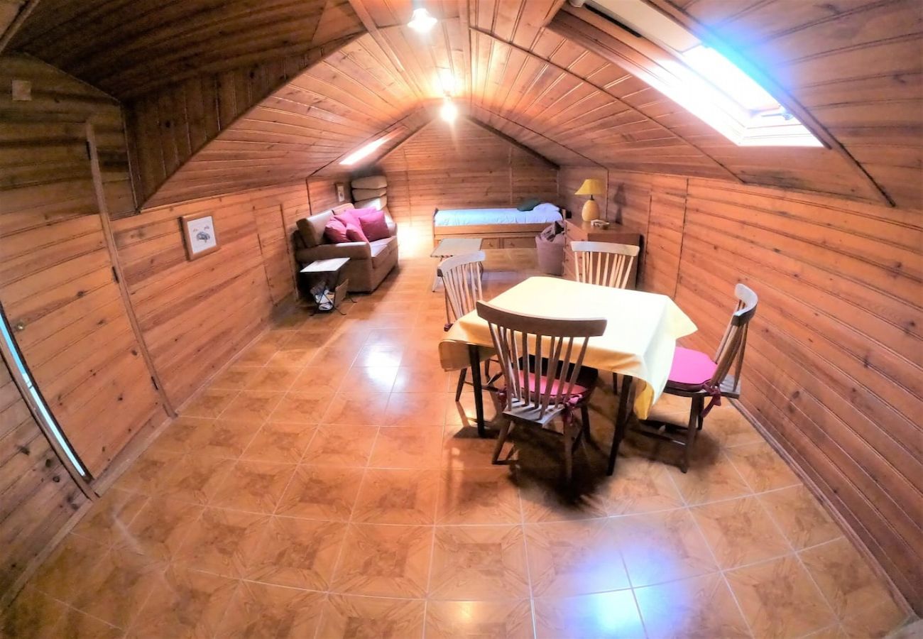 Maison à Colares - Sintra, casa térrea V4 com amplo jardim em Colares, Sintra