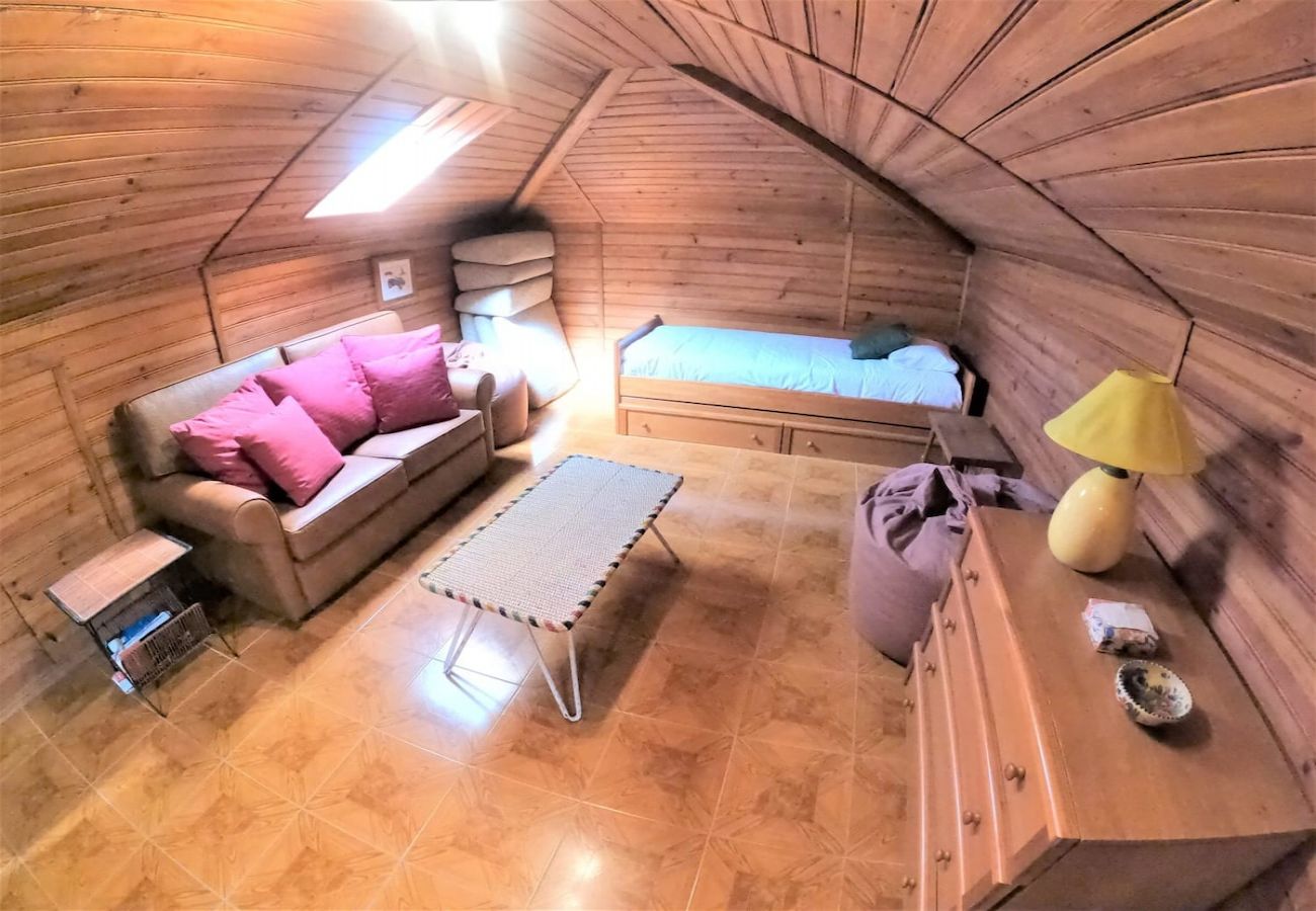 Maison à Colares - Sintra, casa térrea V4 com amplo jardim em Colares, Sintra