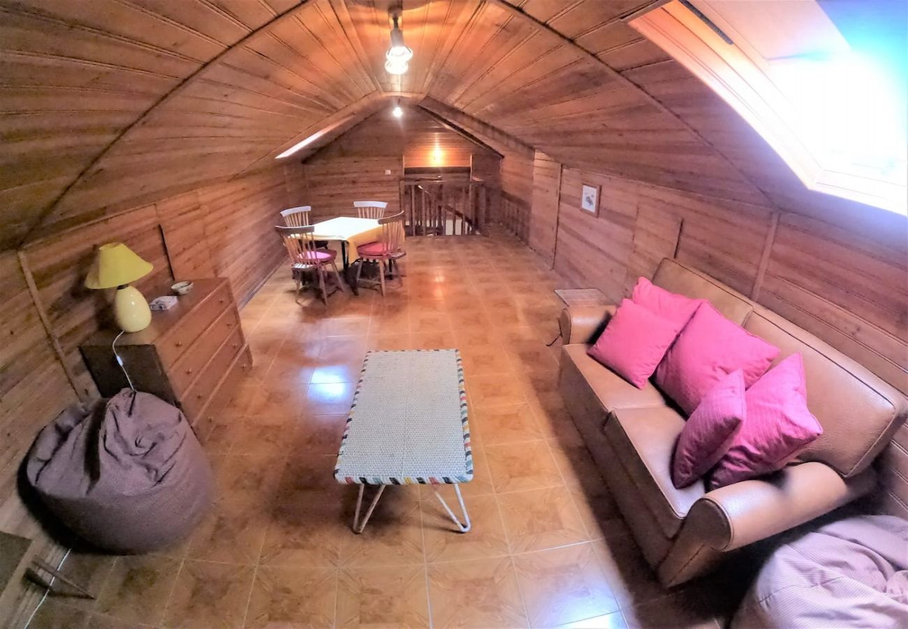Maison à Colares - Sintra, casa térrea V4 com amplo jardim em Colares, Sintra