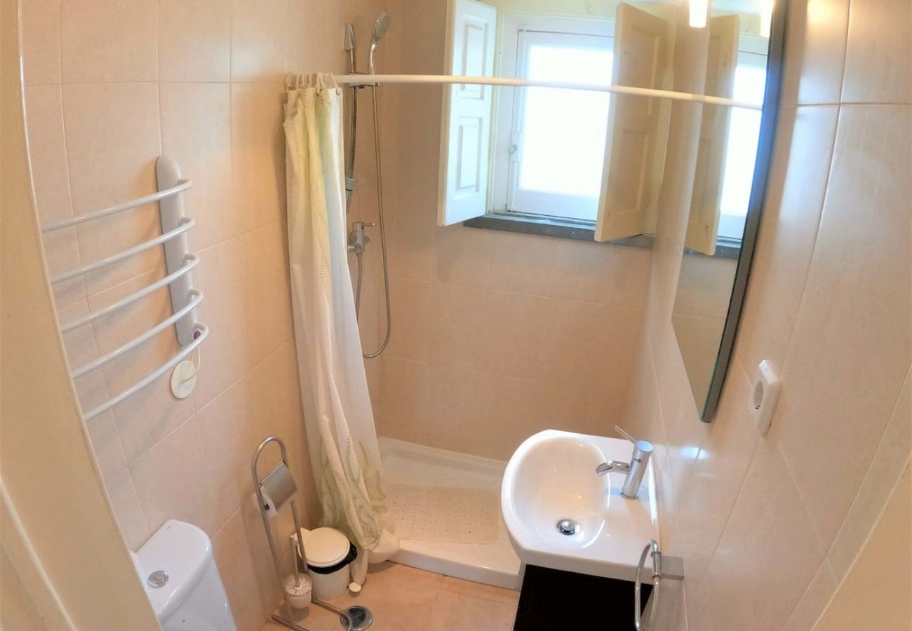Maison à Colares - Sintra, casa térrea V4 com amplo jardim em Colares, Sintra