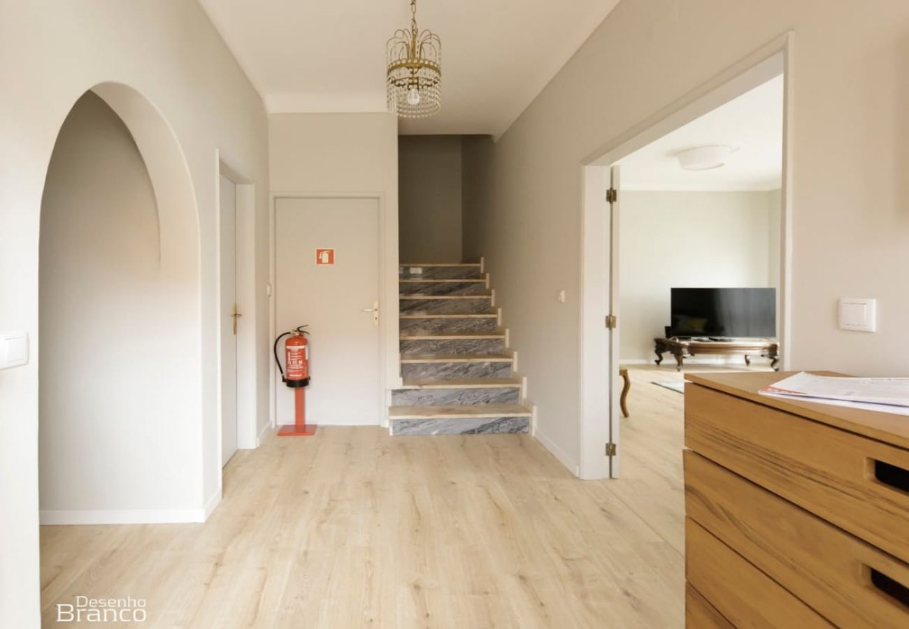 Appartement à Charneca de Caparica - Caparica, apartamento T4 duplex c/ piscina, Charneca de Caparica, Lisboa