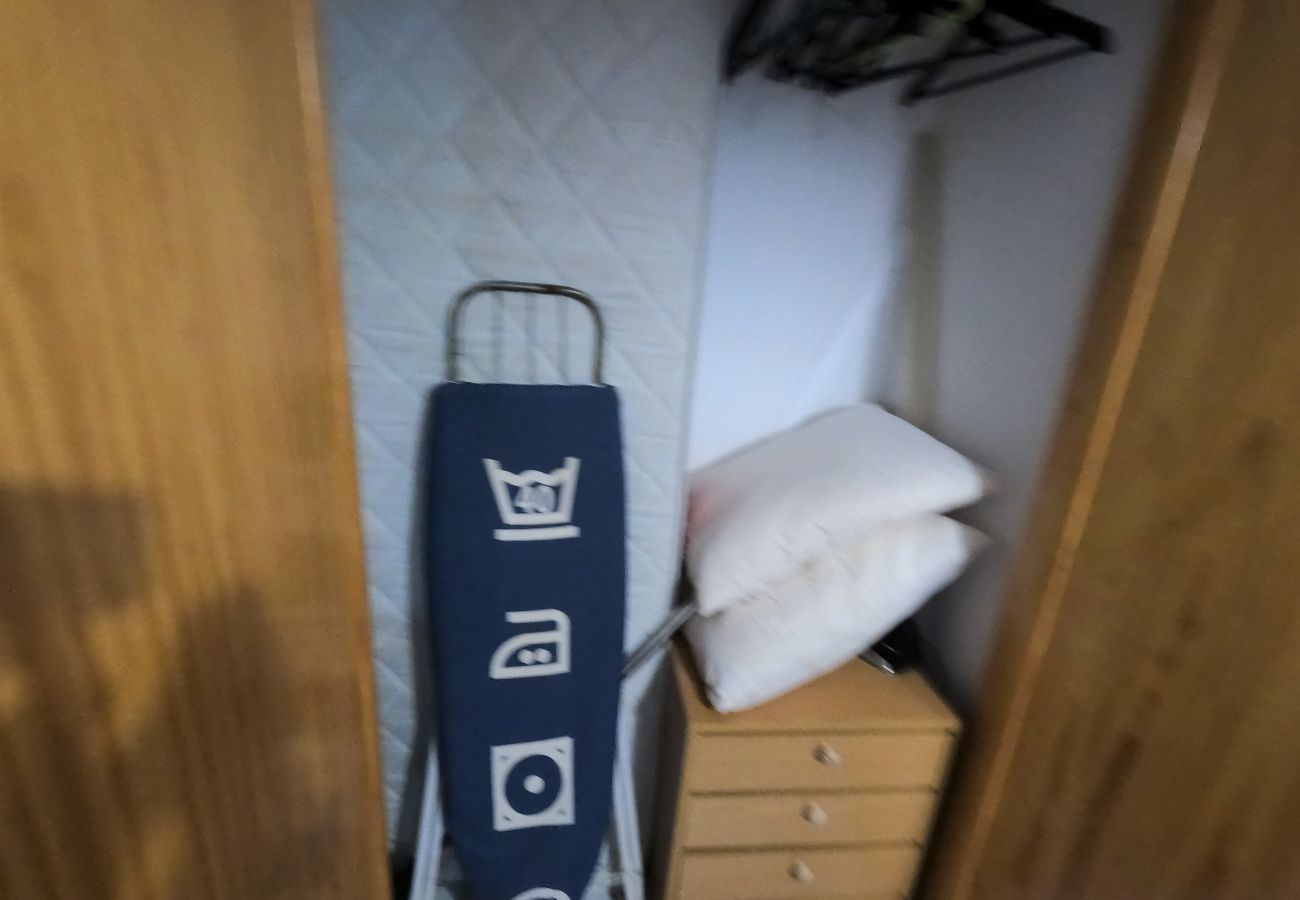 Appartement à Quarteira - Algarve, apartamento T1 moderno c/ varanda, Quarteira