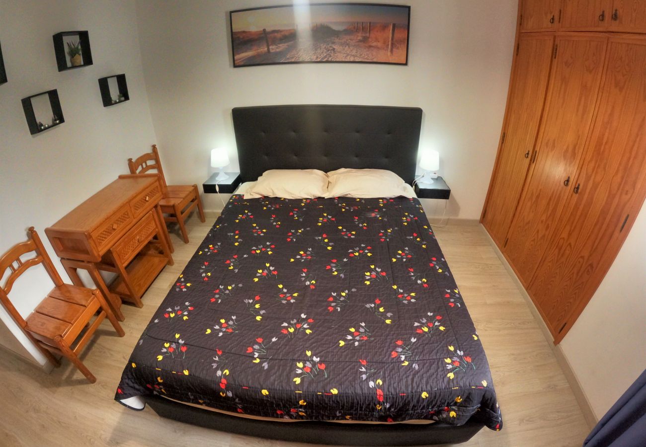 Appartement à Quarteira - Algarve, apartamento T1 moderno c/ varanda, Quarteira