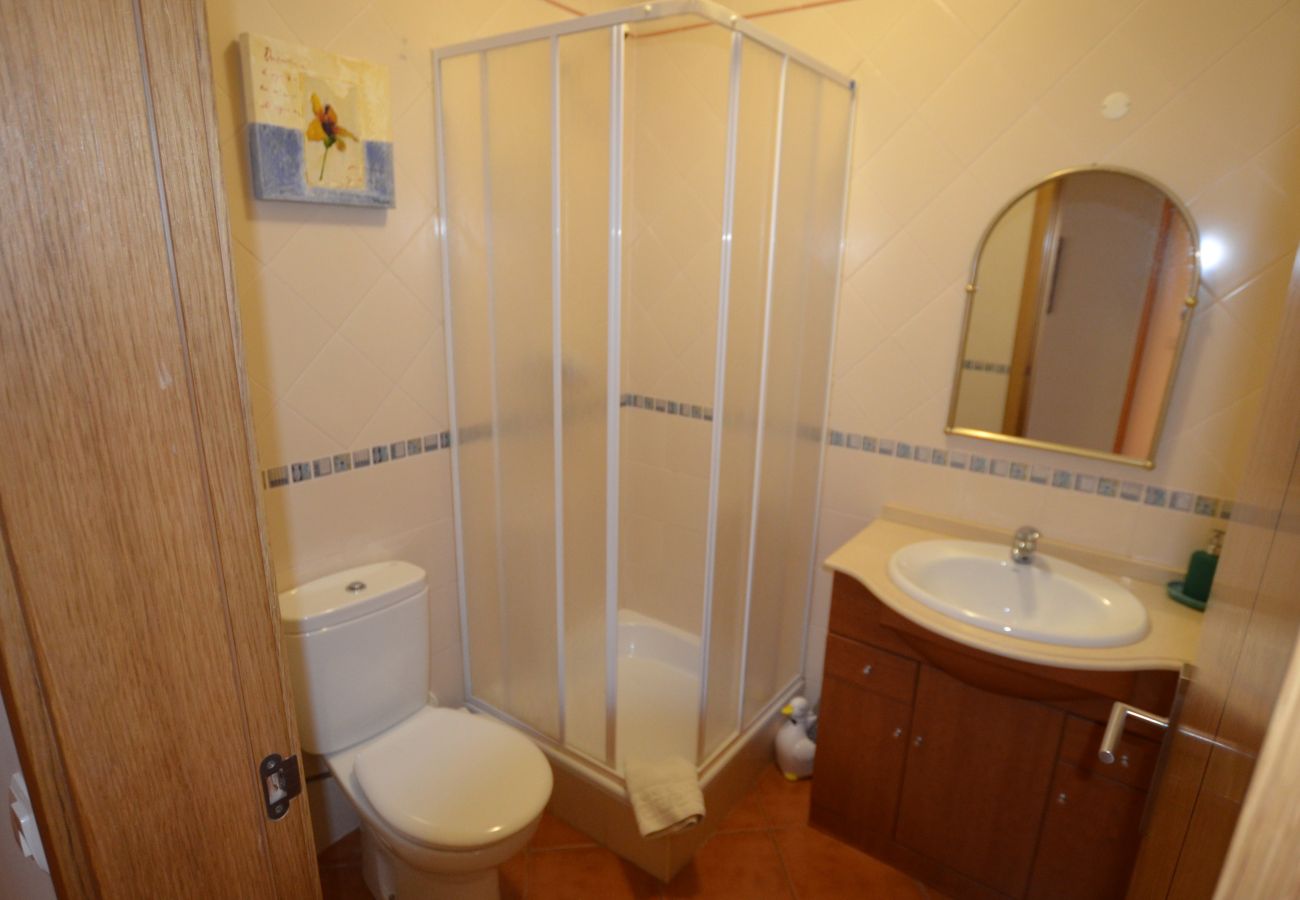 Appartement à Armação de Pêra - Algarve, apartamento T2 amplo c/ varanda, Armação de Pêra