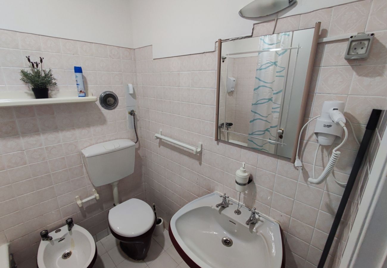 Chambres d'hôtes à Lisbonne - Lisboa, Apartamento com 3 quartos Penha de França