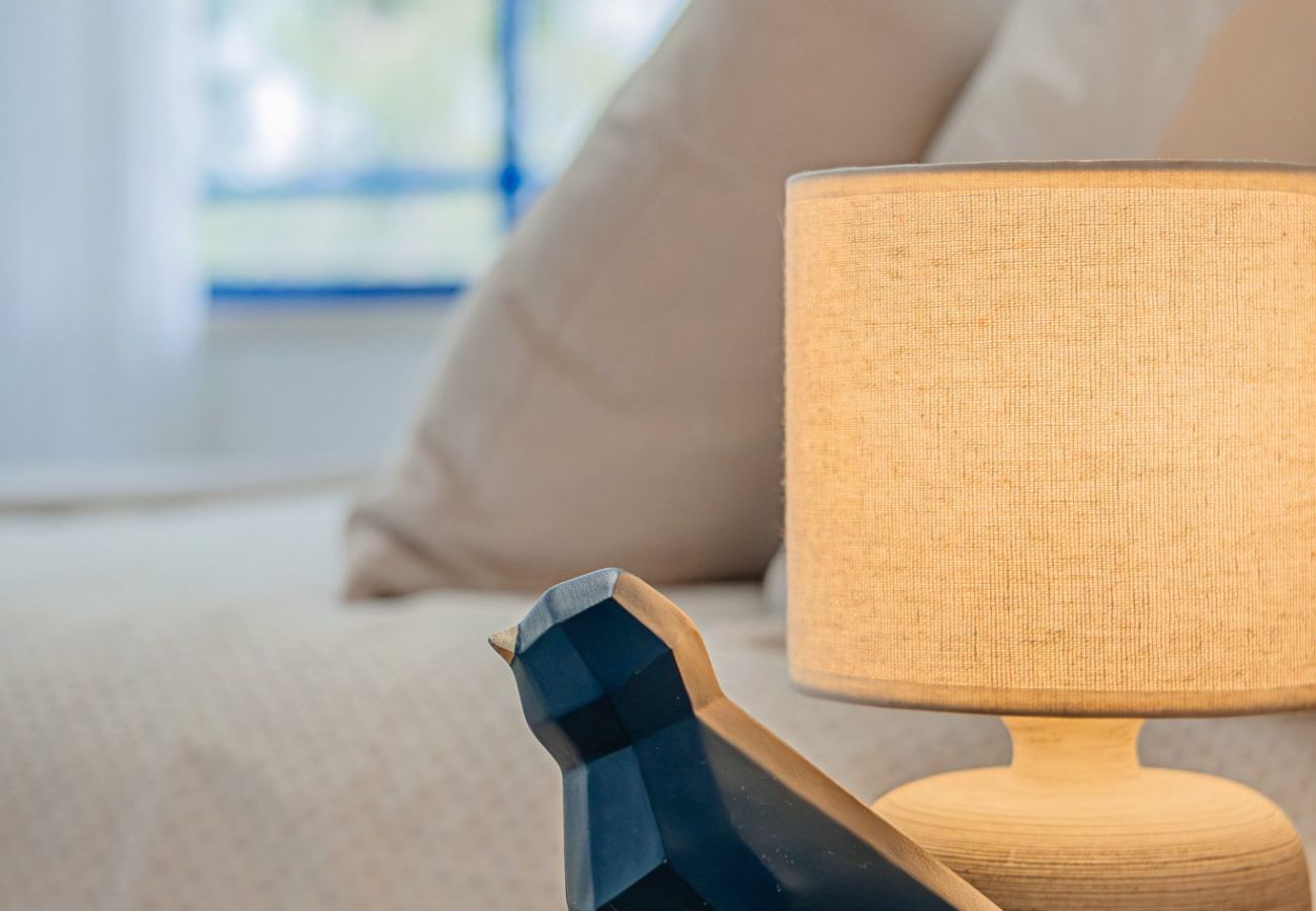 Appartement à Almada - Marisol, T2 espaçoso com AC próximo do golfe, Aroeira, Caparica 