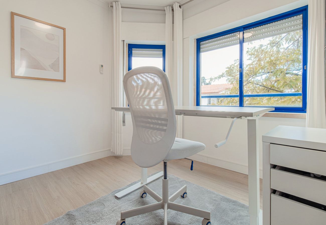 Appartement à Almada - Marisol, T2 espaçoso com AC próximo do golfe, Aroeira, Caparica 