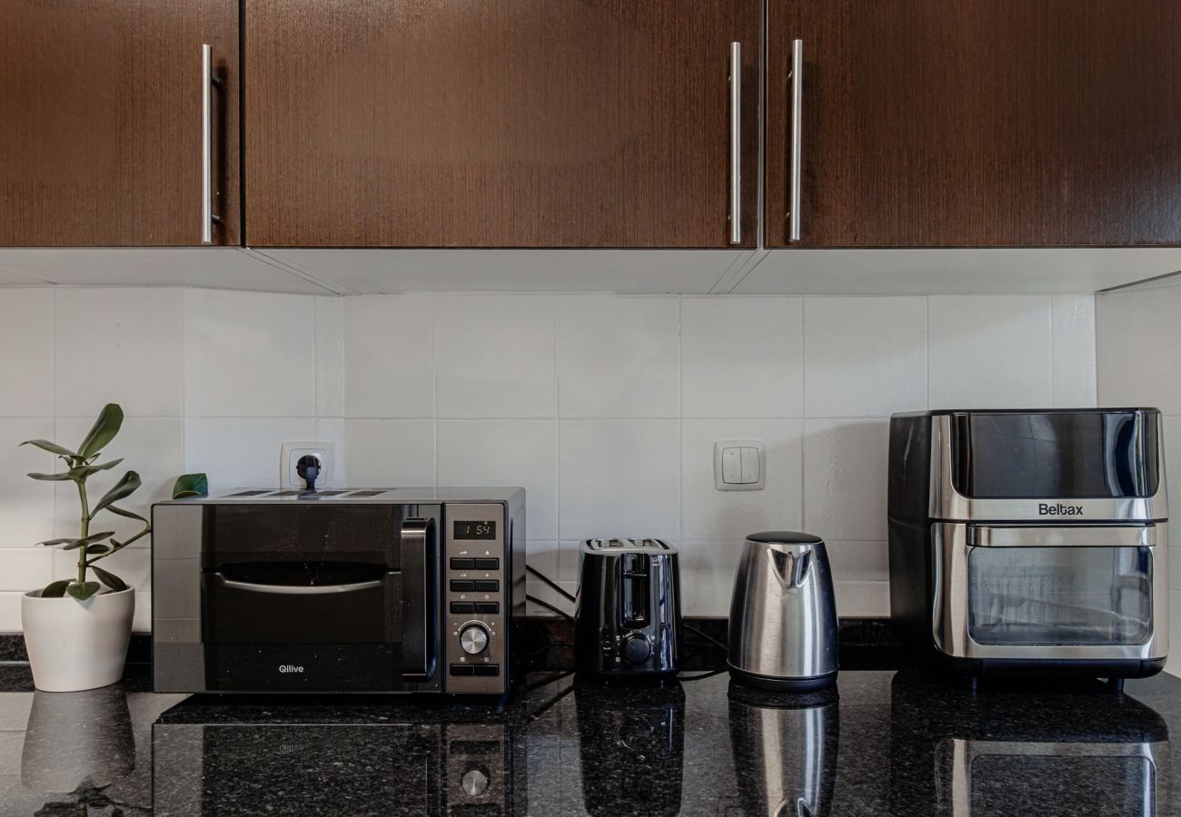 Appartement à Almada - Marisol, T2 espaçoso com AC próximo do golfe, Aroeira, Caparica 