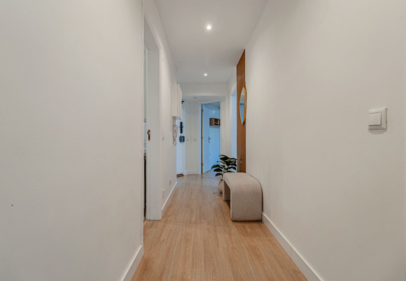 Appartement à Almada - Marisol, T2 espaçoso com AC próximo do golfe, Aroeira, Caparica 