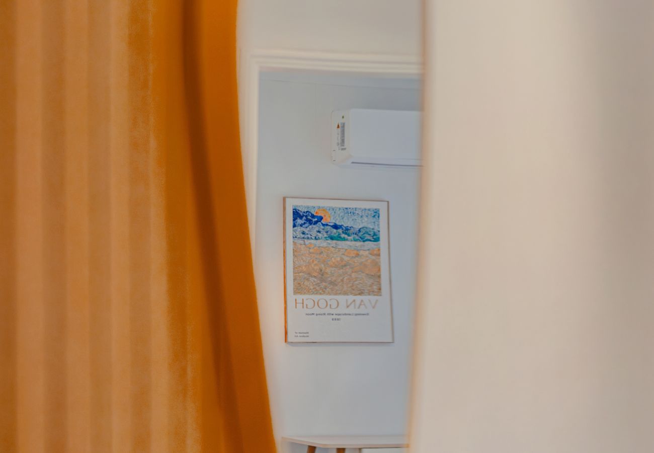 Appartement à Almada - Marisol, T2 espaçoso com AC próximo do golfe, Aroeira, Caparica 