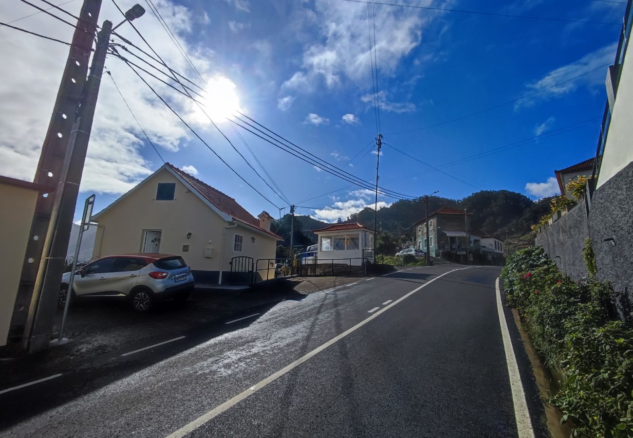 Maison à Porto da Cruz - Madeira, Casa de 2 quartos com vista mar e Penha de Águia, Porto da Cruz, ilha da Madeira