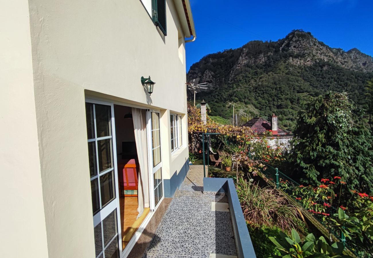 Maison à Porto da Cruz - Madeira, Casa de 2 quartos com vista mar e Penha de Águia, Porto da Cruz, ilha da Madeira