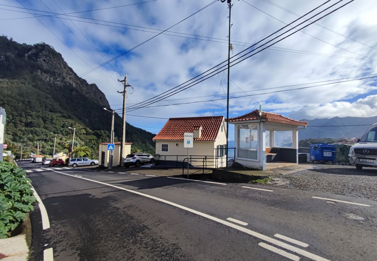 Maison à Porto da Cruz - Madeira, Casa de 2 quartos com vista mar e Penha de Águia, Porto da Cruz, ilha da Madeira