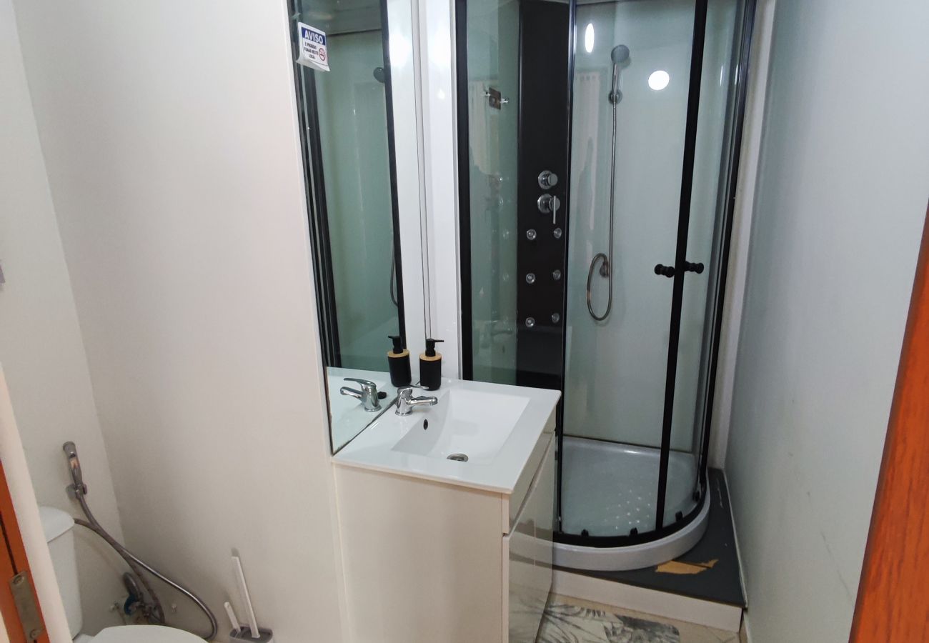 Chambres d'hôtes à Alenquer - Guest House Alojamento Santa Catarina Suite 1 - O seu refúgio no coração de Alenquer