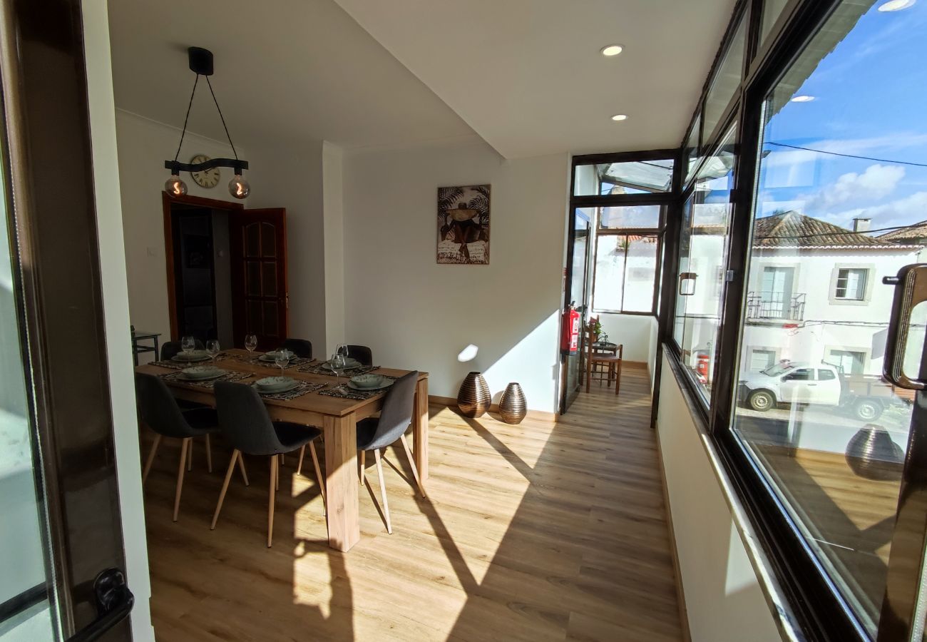 Chambres d'hôtes à Alenquer - Guest House Alojamento Santa Catarina Suite 1 - O seu refúgio no coração de Alenquer