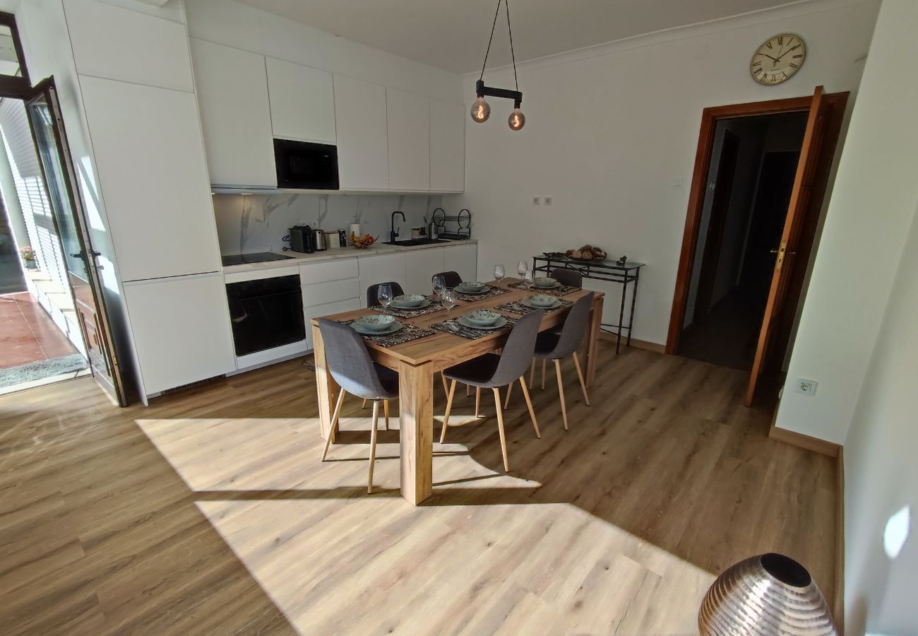 Chambres d'hôtes à Alenquer - Guest House Alojamento Santa Catarina Suite 2 - O seu refúgio no coração de Alenquer