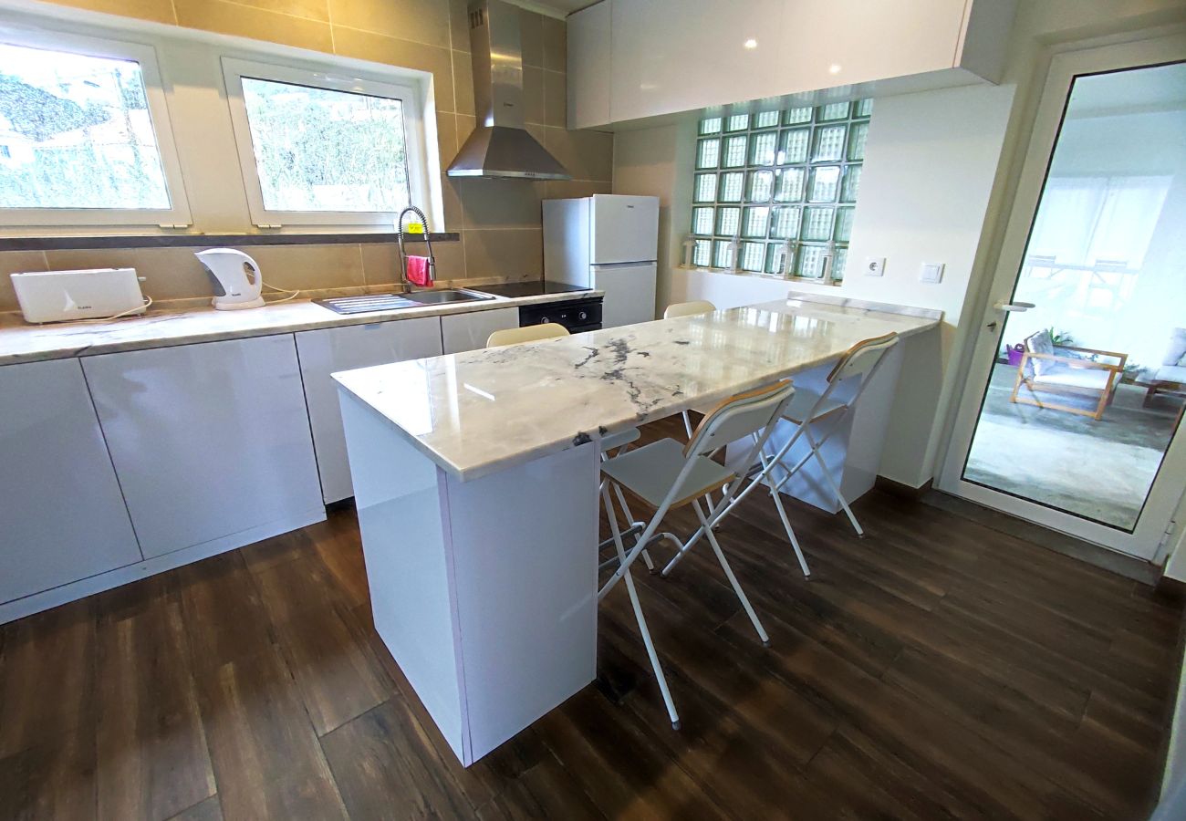Appartement à Alcabideche - Cascais, Refúgio familiar em apartamento T2 com vista mar, Malveira da Serra, Cascais