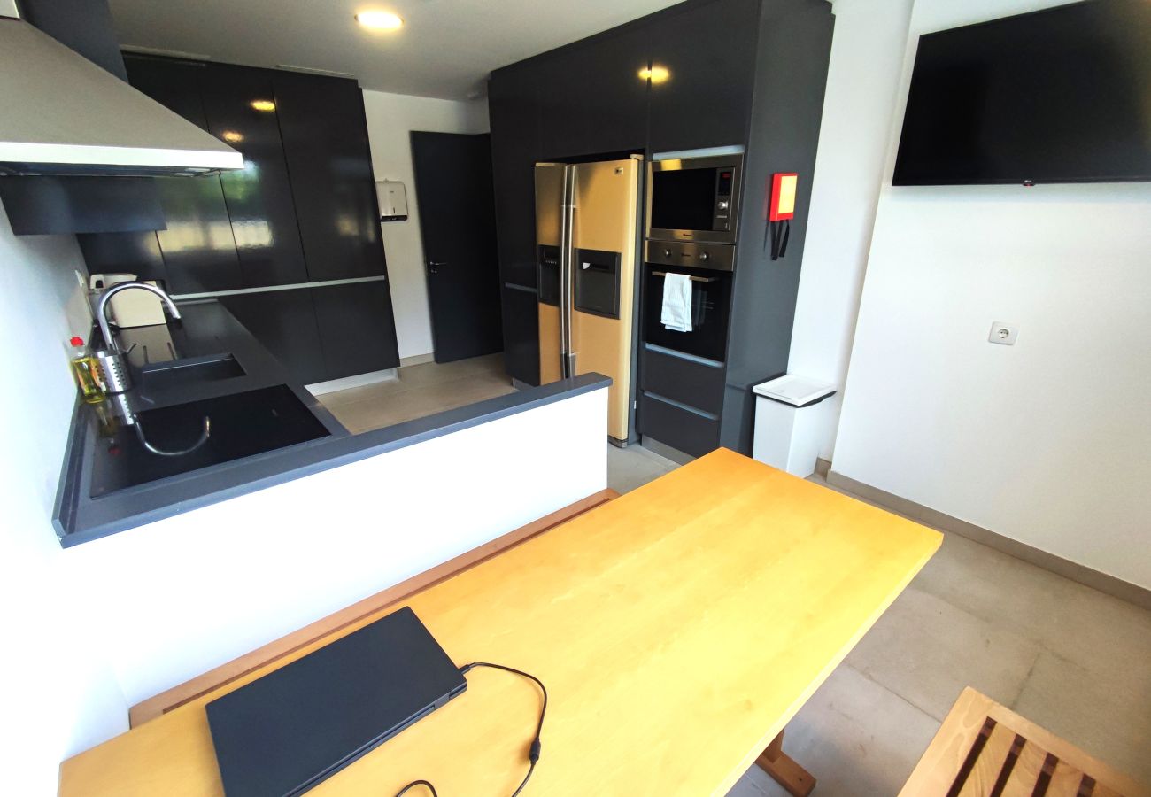 Chambres d'hôtes à Lisbonne - Lisbon Airport GuestHouse GAL Olivais – Conforto, Terraço e Localização Premium nos Olivais