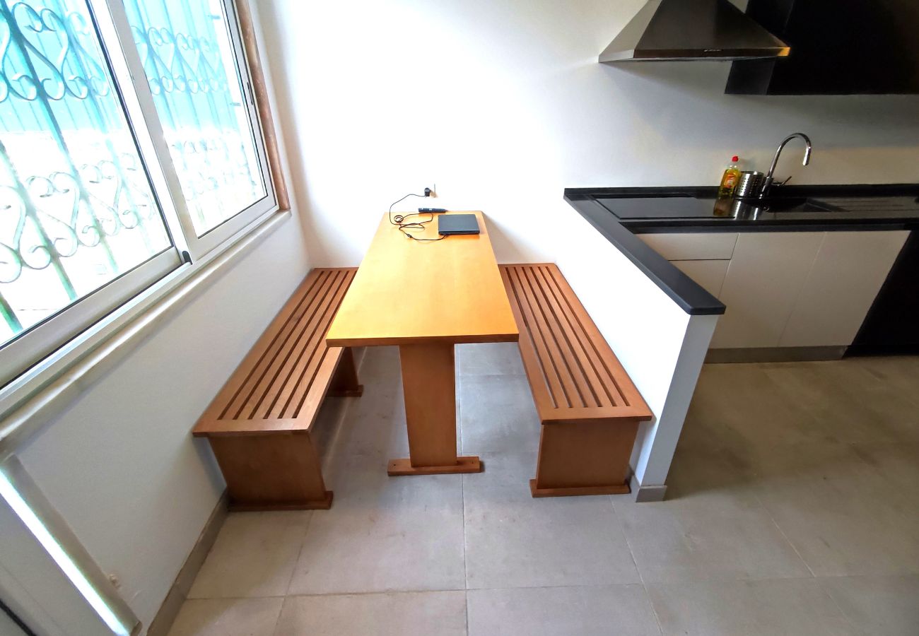 Chambres d'hôtes à Lisbonne - Lisbon Airport GuestHouse GAL Olivais – Conforto, Terraço e Localização Premium nos Olivais